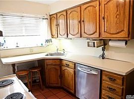  3 Beds 2 Baths 2,032 Sqft in Jamaica, NY (Photo 5 of 12)