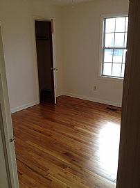 This House Is Charming and Quaint. It Has Beautiful Hardwood Fl in Albany, GA (Photo 2 of 8)