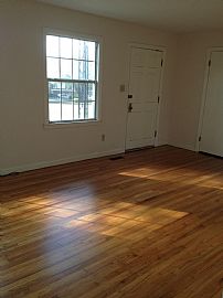 This House Is Charming and Quaint. It Has Beautiful Hardwood Fl in Albany, GA (Photo 4 of 8)