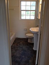 This House Is Charming and Quaint. It Has Beautiful Hardwood Fl in Albany, GA (Photo 5 of 8)