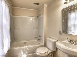 3 Bedroom, 3 Bath, 3 Car Garage, Mainfloor Laundry in Altoona, IA (Photo 5 of 7)