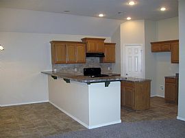 This Single-Story, Spacious House in Glen Eagles Iv Includes in Broken Arrow, OK (Photo 4 of 8)