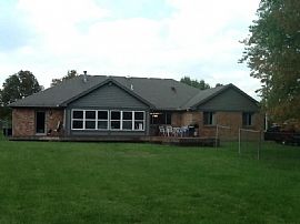 3 Bedroom, 2 Baths Single Ranch Home in Beavercreek, OH (Photo 2 of 8)