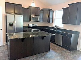 Beautiful 2br/1ba Located Less Than Two Miles From Dogwood Fest in Brandon, MS (Photo 2 of 6)