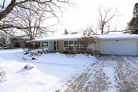 This Rambler Has Recently Been Updated with Fresh Paint and New in Bloomington, MN