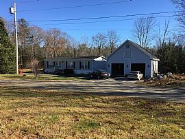Nice and Clean Place to Live. Very Private Setting on a Dead En in Augusta, ME
