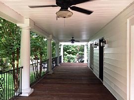 5 Minutes to Downtown Charleston, Wv in Charleston, WV (Photo 2 of 9)