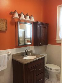 5 Minutes to Downtown Charleston, Wv in Charleston, WV (Photo 6 of 9)