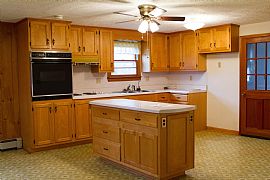 2 Bedroom, 2 Bath House Is Conveniently Located Right on Prices in Blacksburg, VA (Photo 2 of 7)