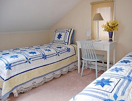 Fully Furnished 3 Bedroom/2.5 Bathroom Home in Annapolis in Annapolis, MD (Photo 5 of 7)