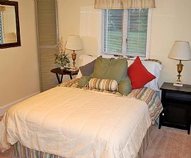 Fully Furnished 3 Bedroom/2.5 Bathroom Home in Annapolis in Annapolis, MD (Photo 7 of 7)