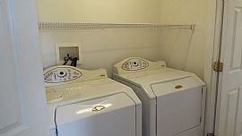 Spacious Ranch with 4 Bedrooms and 2.5 Baths in Portsmouth, RI (Photo 9 of 12)