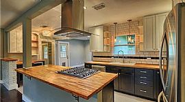 Beautifully Updated 3bed 2bath, Move-In Ready Home on An Extra in Austin, TX