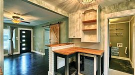 Beautifully Updated 3bed 2bath, Move-In Ready Home on An Extra in Austin, TX (Photo 8 of 11)