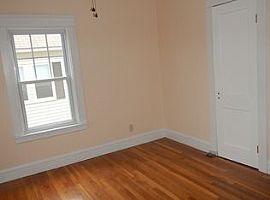 145 Columbia Ave, Warwick, Ri 02888 3 Beds 1 Baths 1,214 Sqf in Warwick, RI (Photo 5 of 7)