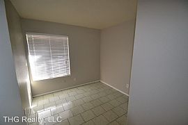 This Single-Level Home with 2 Car Garage  in Phoenix, AZ (Photo 4 of 6)