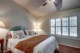 Amazing Town House Available Now! in Phoenix, AZ (Photo 3 of 8)