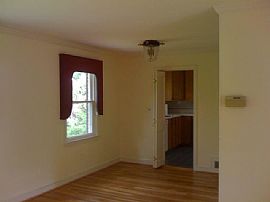 2br, 1ba- Quiet Wooded, Close to Town in Bel Air, MD (Photo 3 of 7)