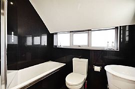 Attractive Newly Renovated Fully Furnished Apartment in Boston, MA (Photo 4 of 7)