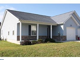 Beautiful Twin Home Located in The Greens of Wyoming in Camden Wyoming, DE (Photo 6 of 6)