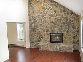 3 Bedroom, 2 Bath Contemporary Home Features Cathedral Ceilings in Albrightsville, PA (Photo 3 of 7)