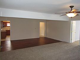 Great Home in a Prime Location with a Large, Private Yard, Clos in Nixa, MO (Photo 3 of 8)