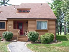 3 Bed, 2 Bath End Unit Condo in Ashland, NH