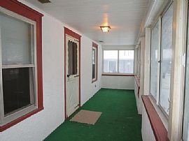 Super House with Incredible Room Throughout in Saint Paul, MN (Photo 6 of 6)