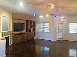 3 Bedroom House in Boulder City, NV (Photo 2 of 8)