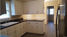 Updated Recently Beautiful Home in The Brentwood Neighborhood! in Montgomery, AL (Photo 3 of 12)