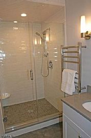 Newly Updated Top to Bottom, This Warm and Welcoming Cul-De-Sac in Summit, NJ (Photo 7 of 9)