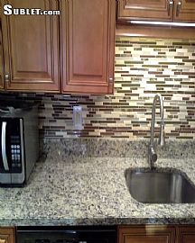 Standard 3 Bed,  2 Bath in Alexandria, VA (Photo 4 of 10)