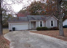 158 Coggins Rd, Ardmore, Al 35739 in Ardmore, AL (Photo 2 of 5)