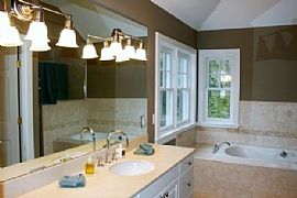 4 Beds 4 Baths 2,886 Sqft in East Hampton, NY (Photo 8 of 12)