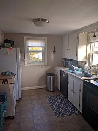 6 Point Ave, South Kingstown, Ri 02879 in South Kingstown, RI (Photo 4 of 4)