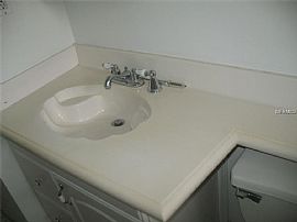  Freshly Painted 4 Bedroom and 2 .5 Bath House in Orlando, FL (Photo 7 of 8)