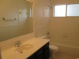 Spacious 4 Bedroom and 3 Bath House in Arlington, Tx in Arlington, TX (Photo 3 of 6)