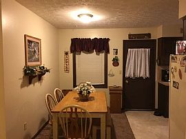 202 Rose Lane St Se, North Canton, Oh 44720 2 Beds 1.5 Baths -- in North Canton, OH (Photo 3 of 6)