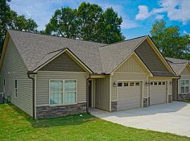 172 Flatview Way, Spartanburg, Sc 29303 (747) 444-3766 in Spartanburg, SC (Photo 3 of 10)