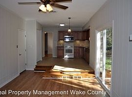 1612 Beechwood Dr, Raleigh, Nc 27609 (747) 444-3766 in Raleigh, NC (Photo 2 of 11)