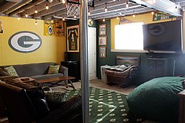 Sizable Home For Rent in Hartford, WI (Photo 12 of 12)