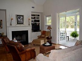 2 Sheffield Ave, Beaufort, Sc 29907 (747) 444-3766 in Beaufort, SC (Photo 3 of 6)