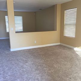 House For Rent in Victorville, CA (Photo 3 of 12)