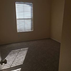 House For Rent in Victorville, CA (Photo 6 of 12)