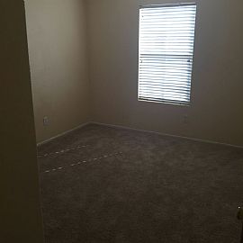 House For Rent in Victorville, CA (Photo 8 of 12)