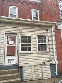 385 Avenue E, Bayonne, Nj 07002 in Bayonne, NJ