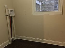 385 Avenue E, Bayonne, Nj 07002 in Bayonne, NJ (Photo 5 of 8)