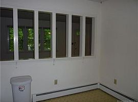 102 Lovers Ln, East Lyme, Ct 06333 in East Lyme, CT (Photo 3 of 11)