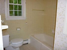 102 Lovers Ln, East Lyme, Ct 06333 in East Lyme, CT (Photo 7 of 11)