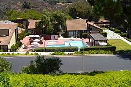 Large Studio in Senior 55+ Community in Thousand Oaks, CA (Photo 3 of 12)